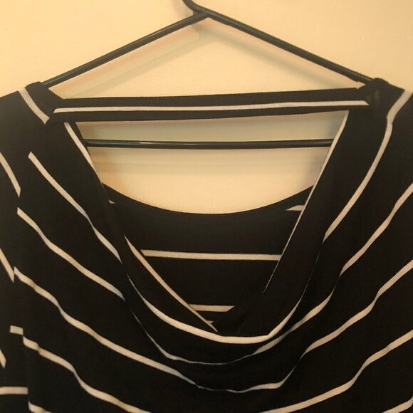 NWT black/white striped tunic sz M - Picture 6 of 7